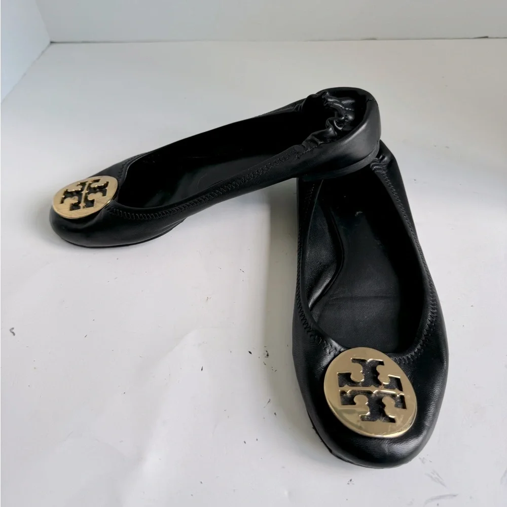 Tory Burch Black Minnie Reva leather Flats. Size 9